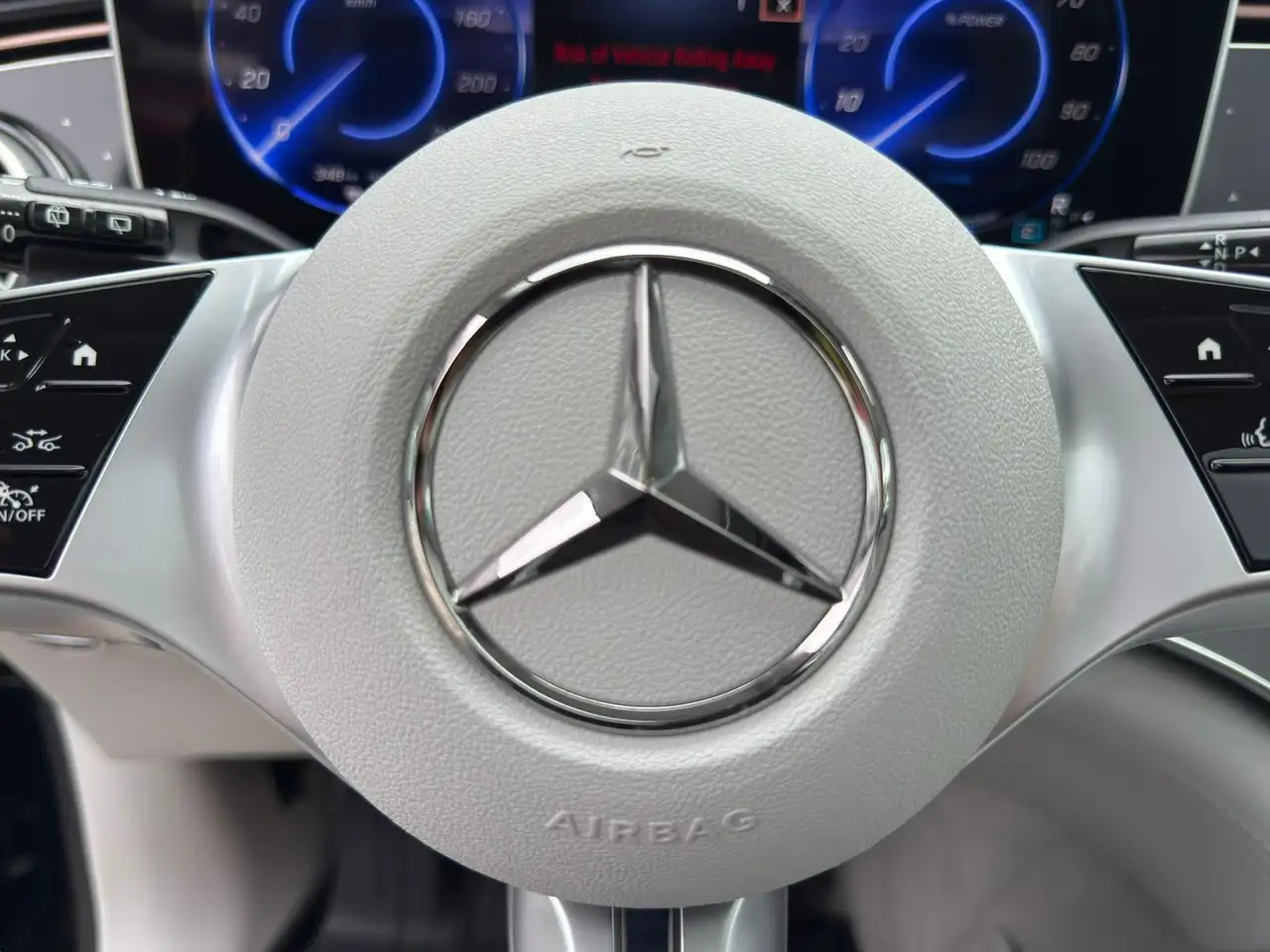 Mercedes-Benz EQE снимка Mercedes-Benz EQE