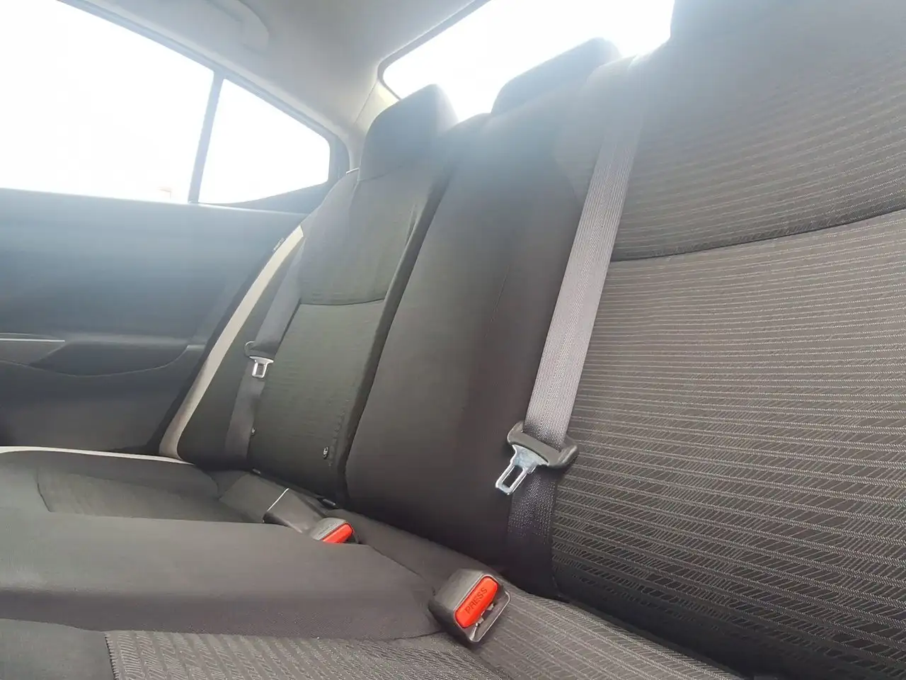 Nissan Versa fotografie Nissan Versa