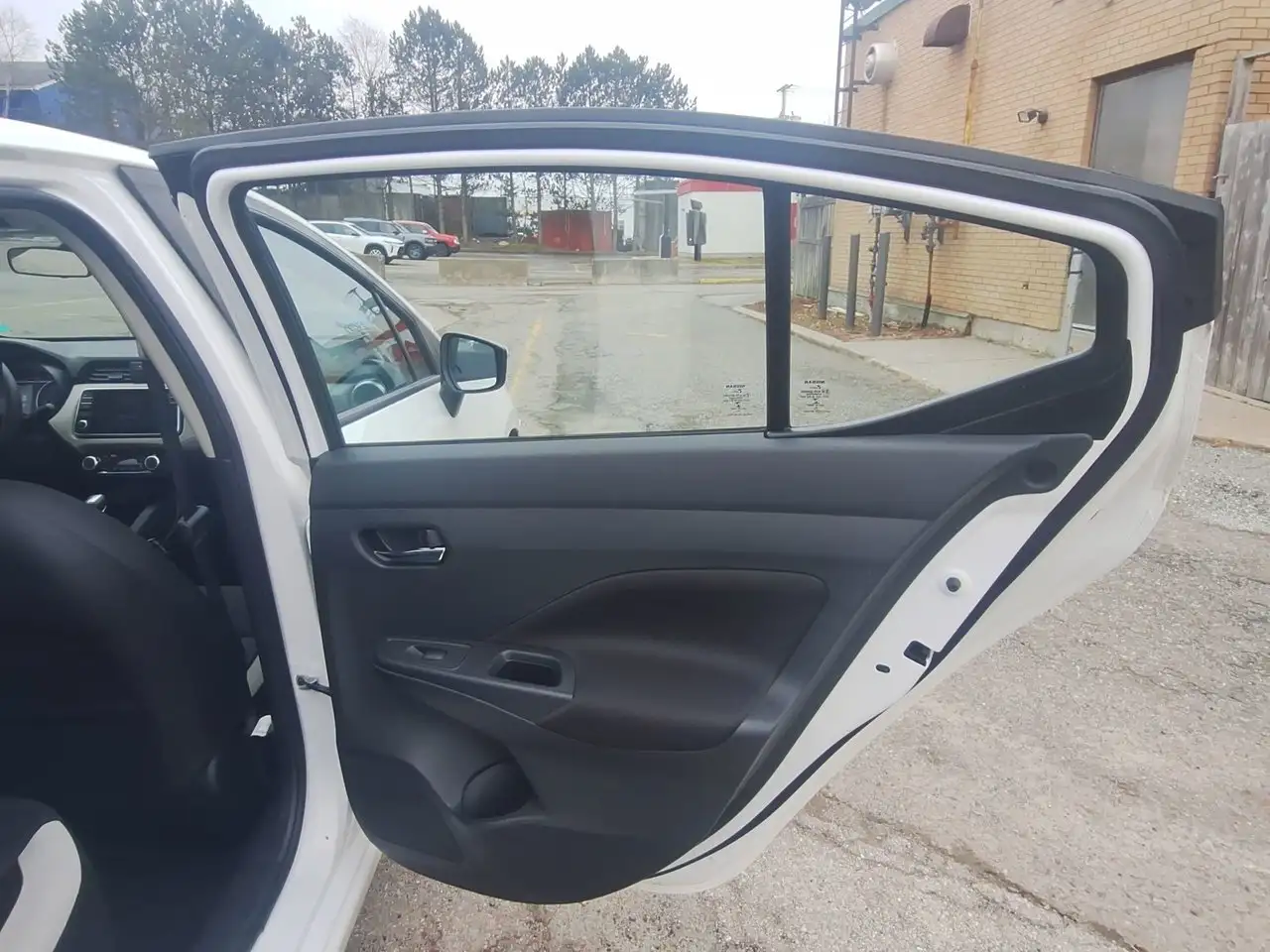 Nissan Versa fotografie Nissan Versa