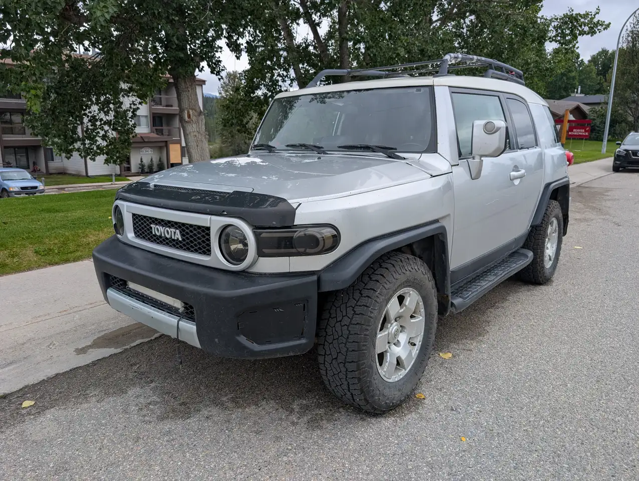 Toyota FJ Cruiser снимка Toyota FJ Cruiser