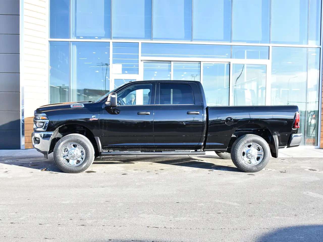 RAM 3500 снимка RAM 3500