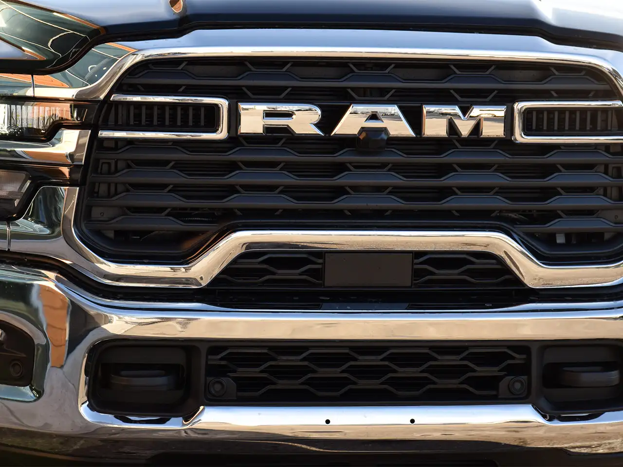 RAM 3500 снимка RAM 3500