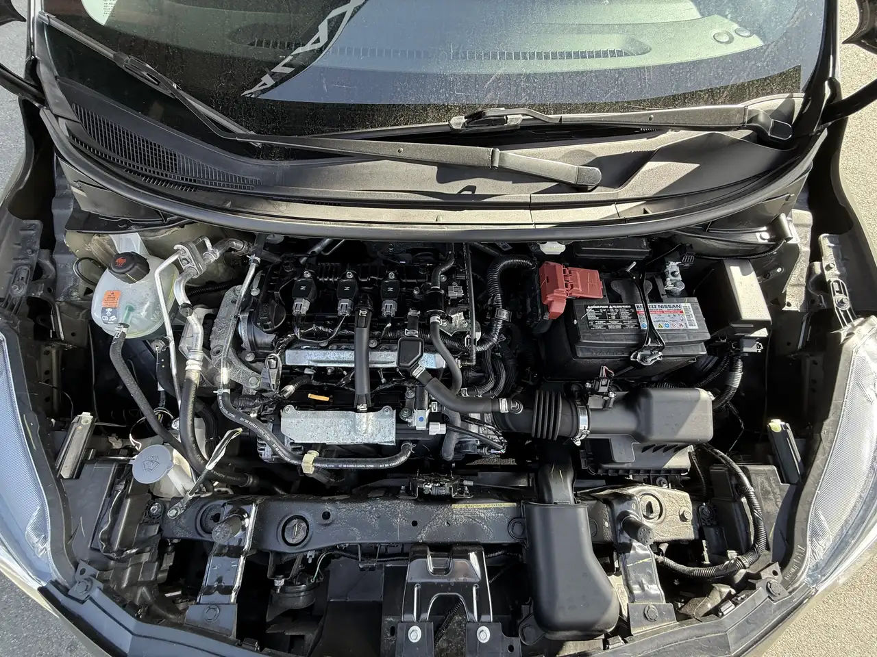 Nissan Versa снимка Nissan Versa