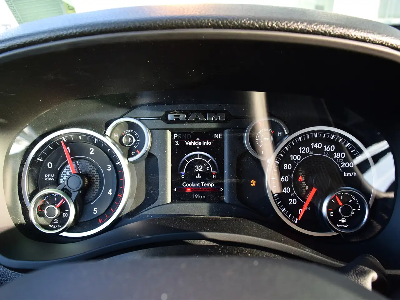 RAM 3500 снимка RAM 3500