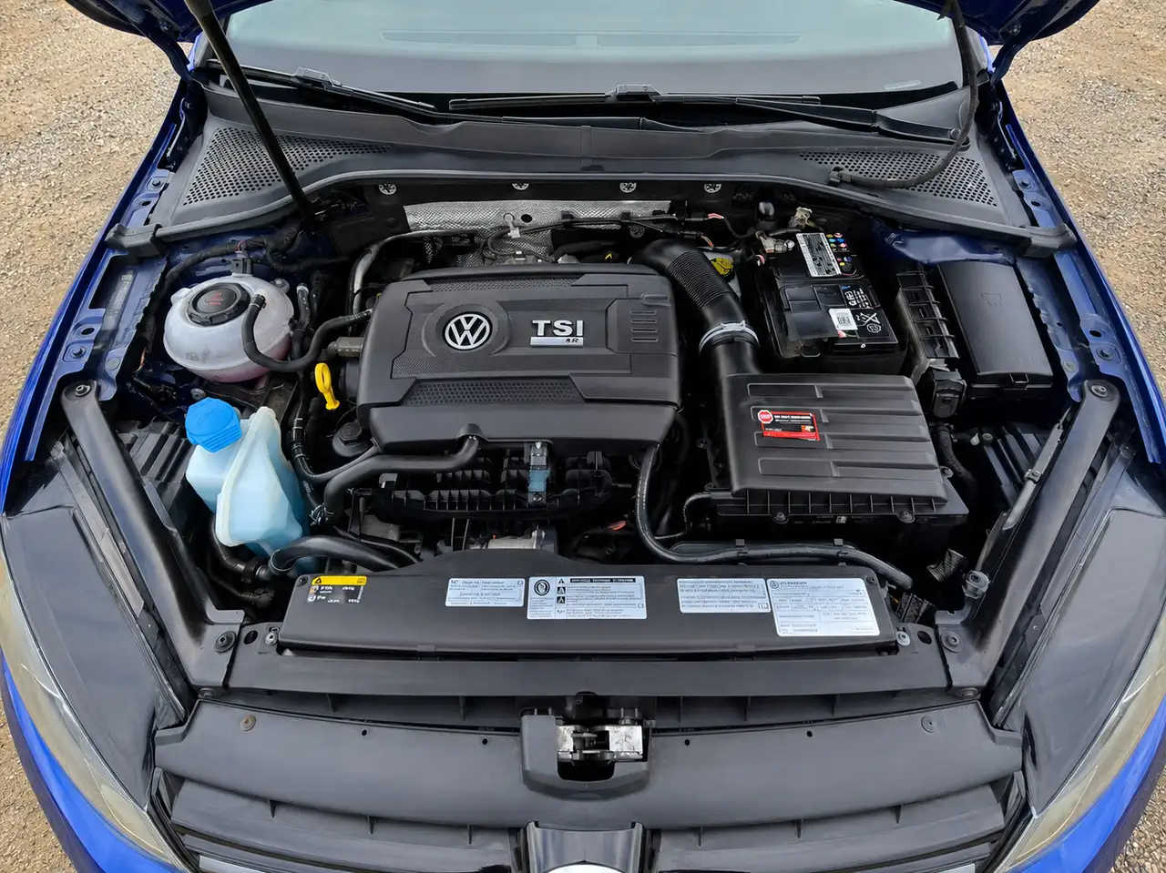 Volkswagen Golf R снимка Volkswagen Golf R