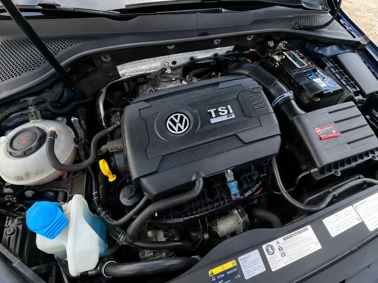 Volkswagen Golf R снимка Volkswagen Golf R