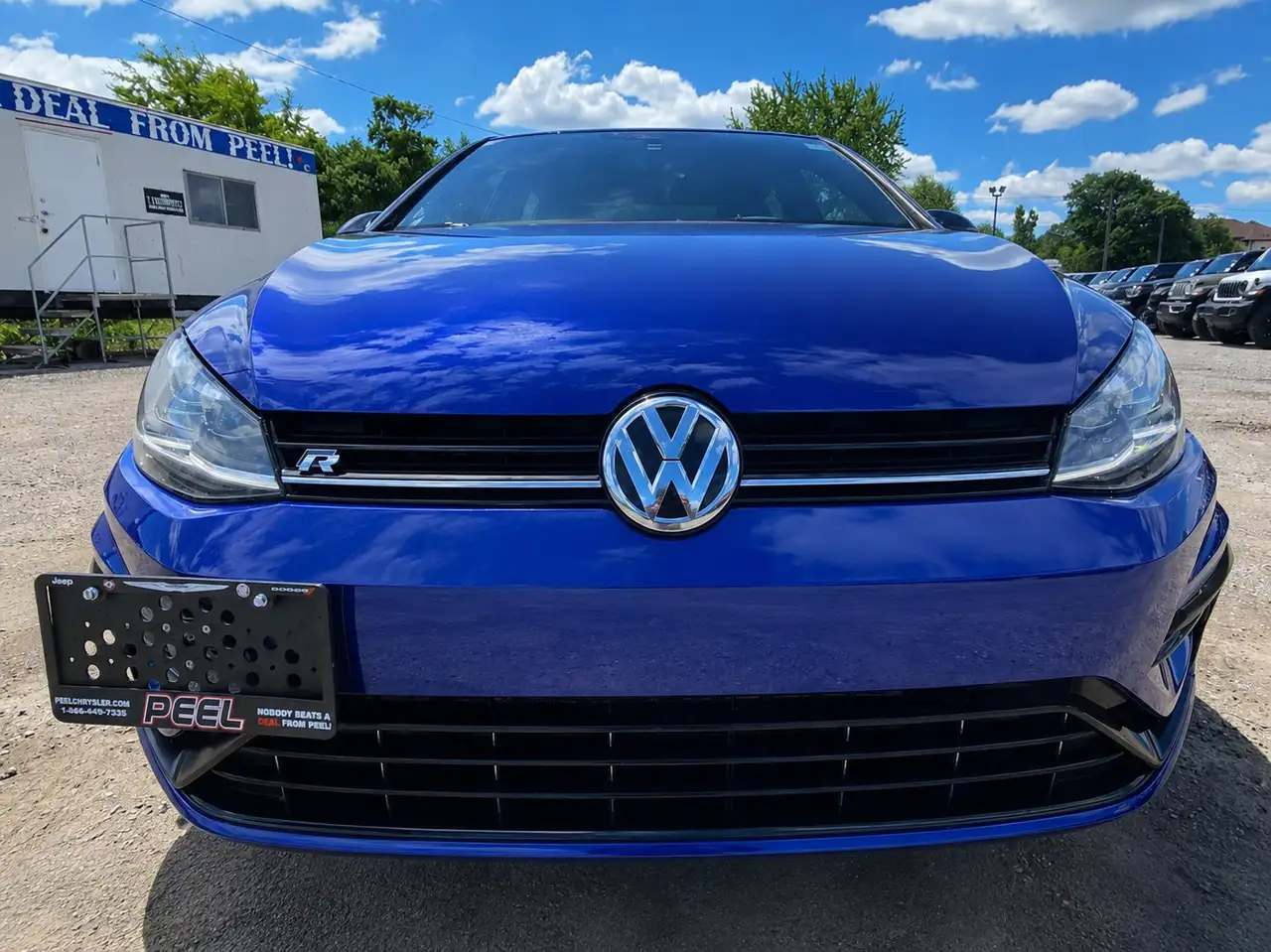Volkswagen Golf R снимка Volkswagen Golf R