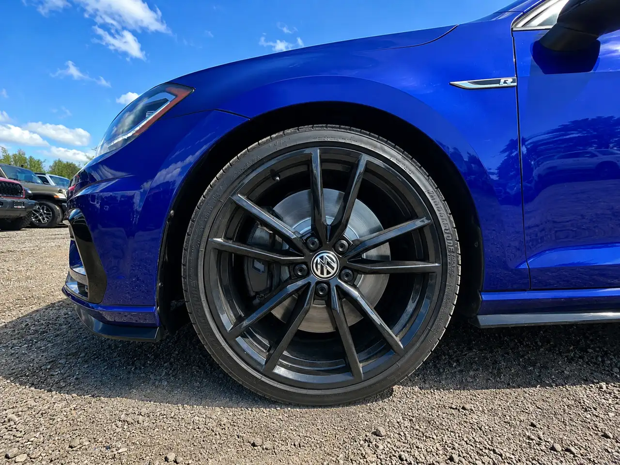 Volkswagen Golf R снимка Volkswagen Golf R