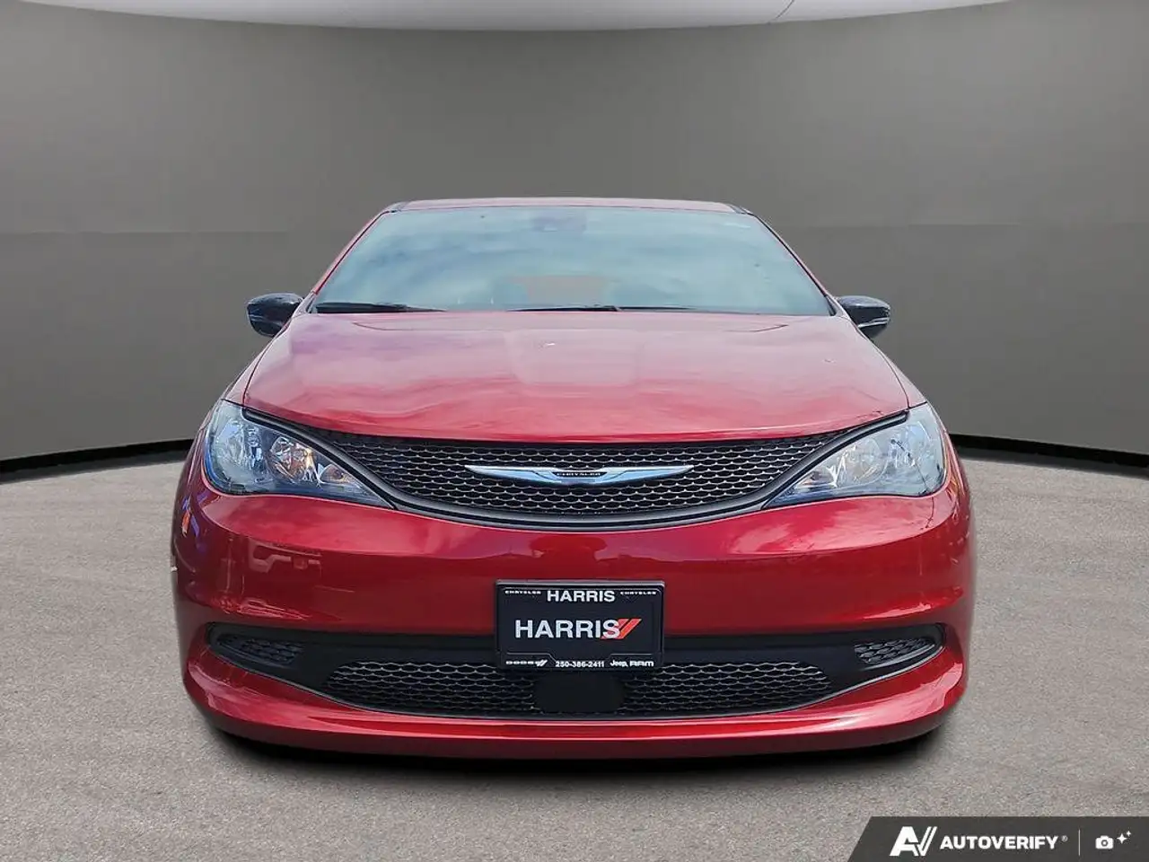 Chrysler Grand Caravan снимка Chrysler Grand Caravan