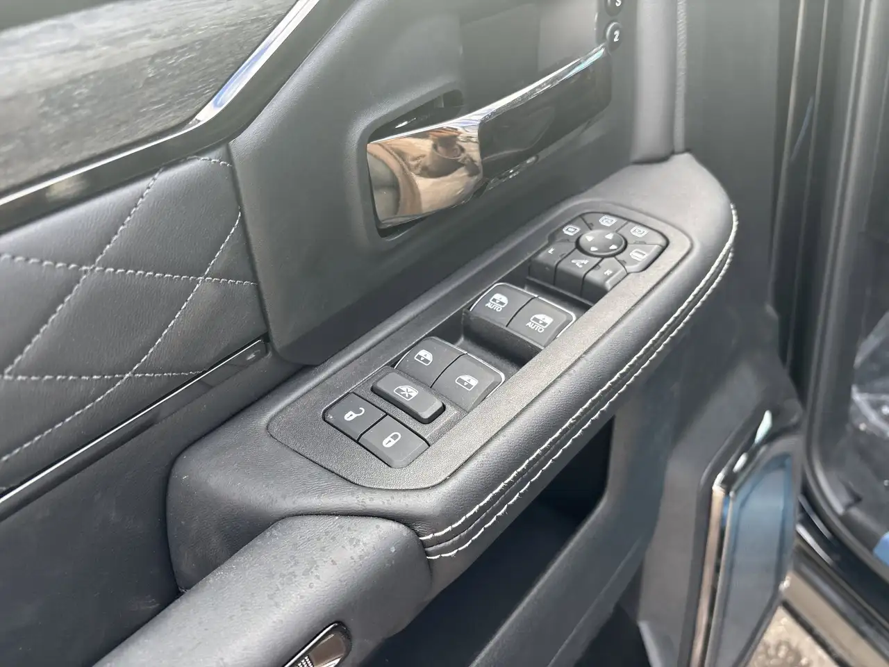 RAM 2500 снимка RAM 2500