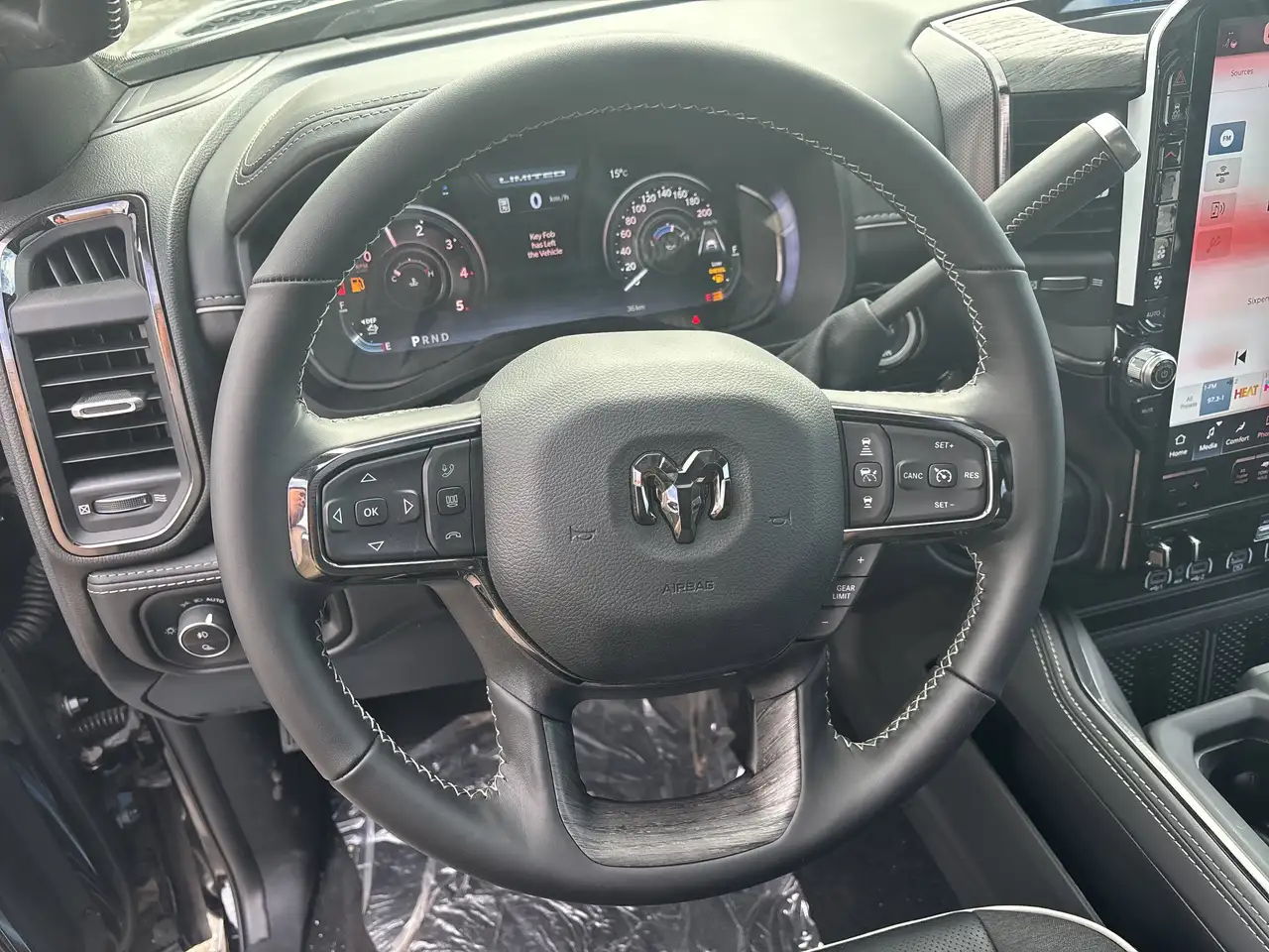RAM 2500 снимка RAM 2500