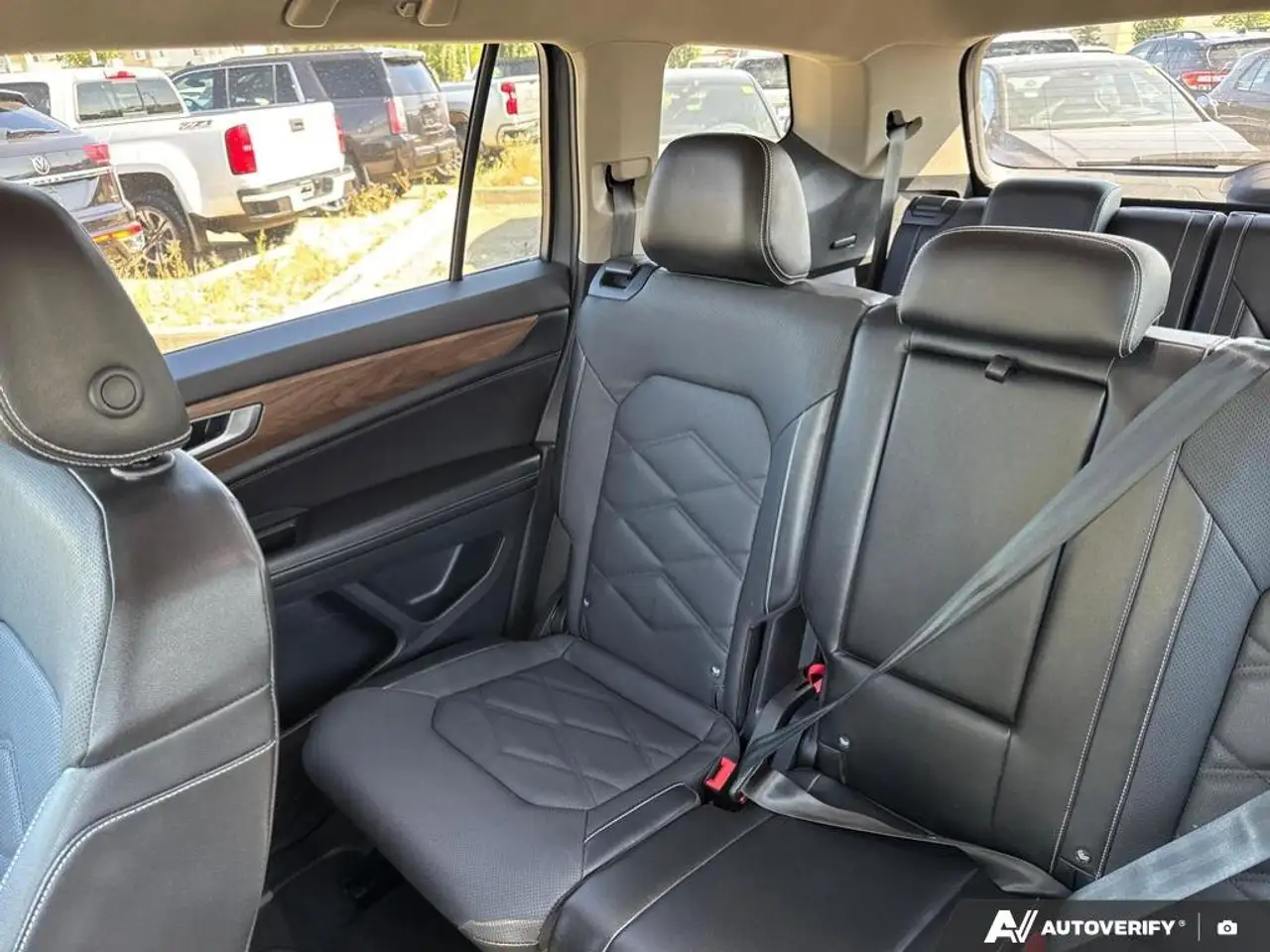 Volkswagen Atlas снимка Volkswagen Atlas