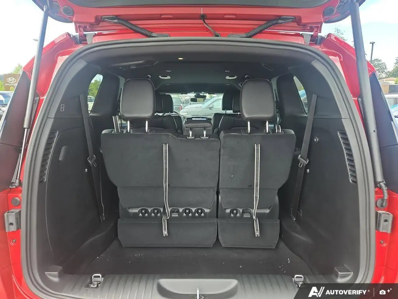 Chrysler Grand Caravan снимка Chrysler Grand Caravan