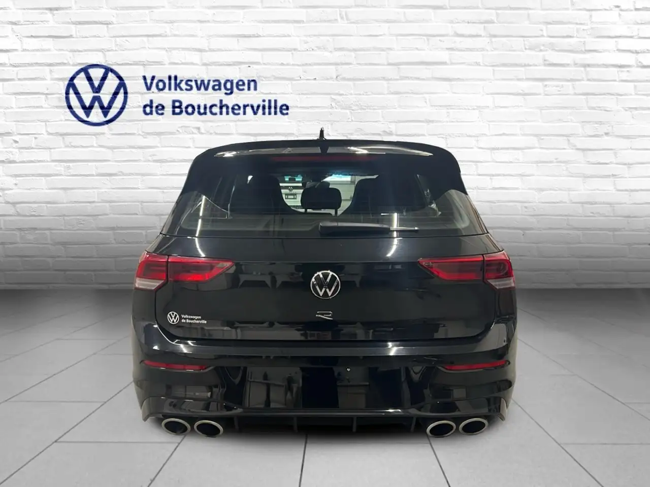 Volkswagen Golf R снимка Volkswagen Golf R