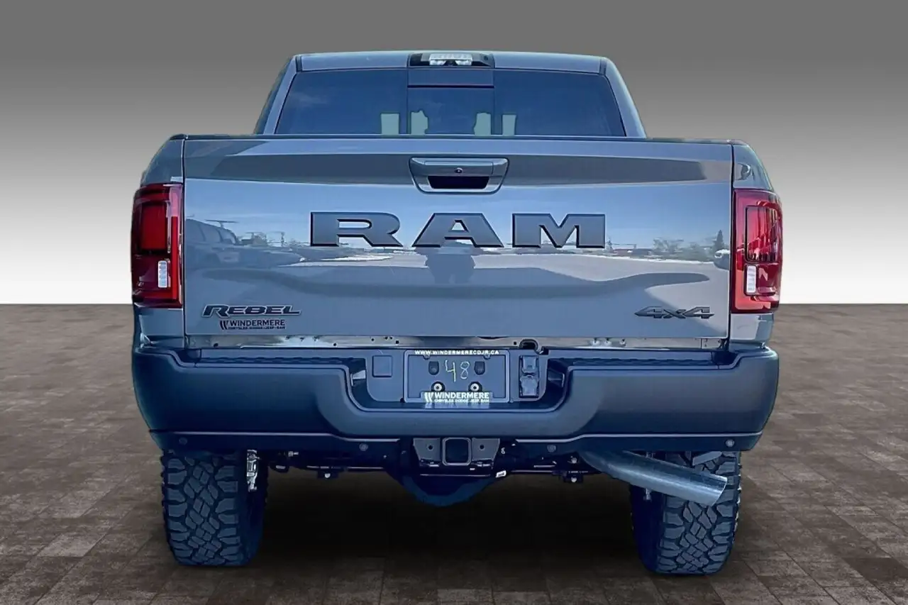 RAM 2500 снимка RAM 2500