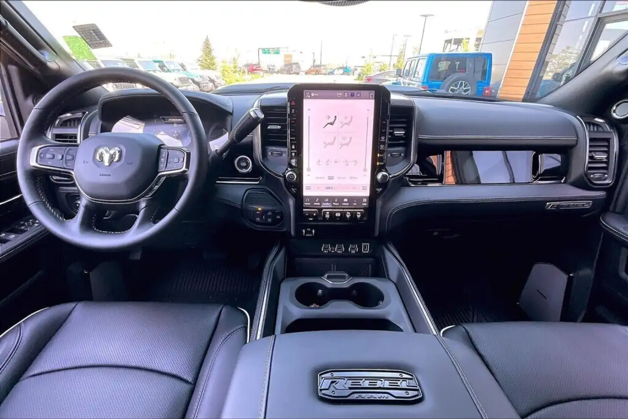 RAM 2500 снимка RAM 2500