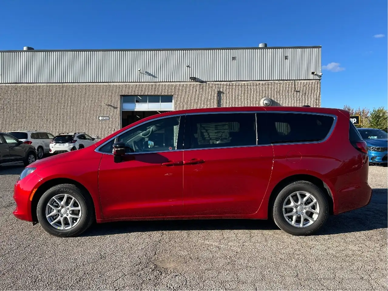 Chrysler Grand Caravan photo Chrysler Grand Caravan