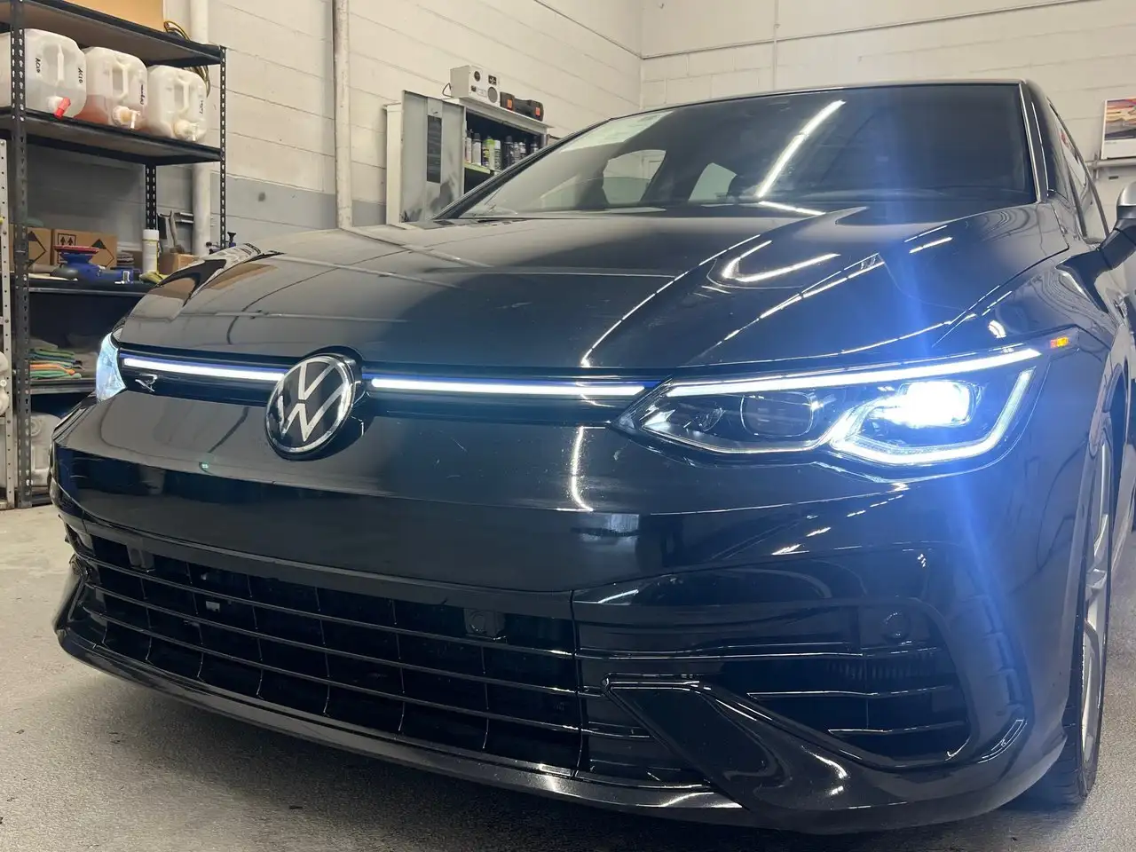 Volkswagen Golf R снимка Volkswagen Golf R