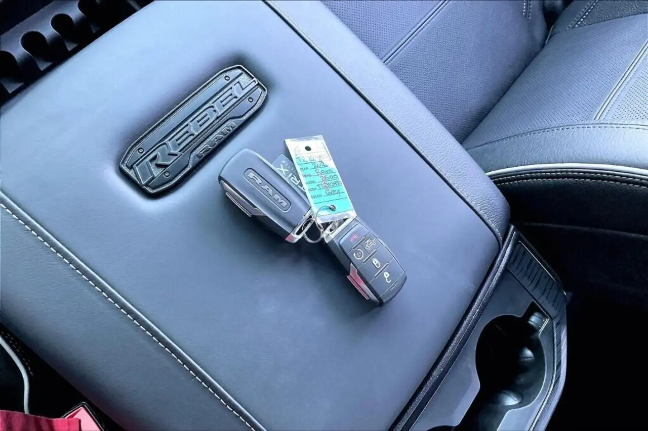 RAM 2500 снимка RAM 2500