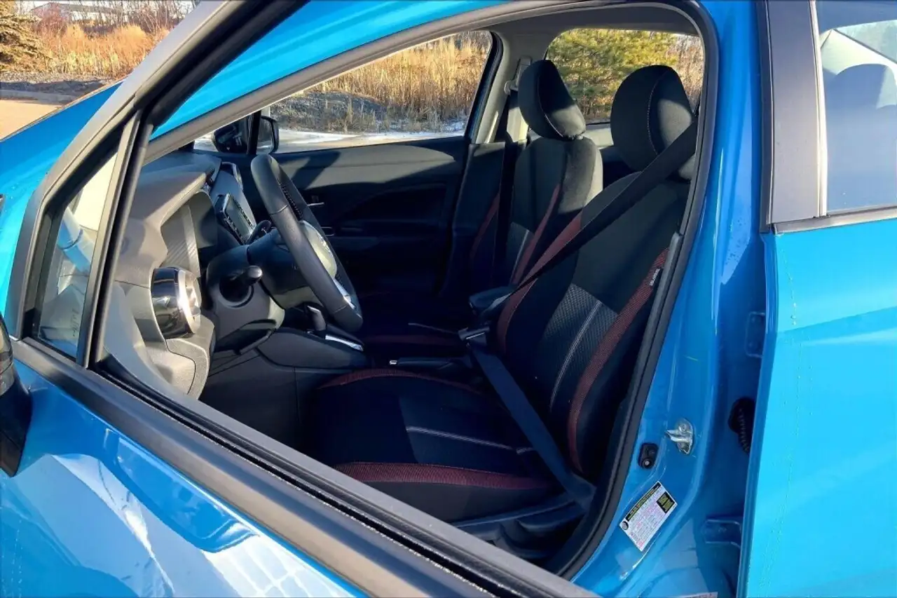 Nissan Versa fotografie Nissan Versa