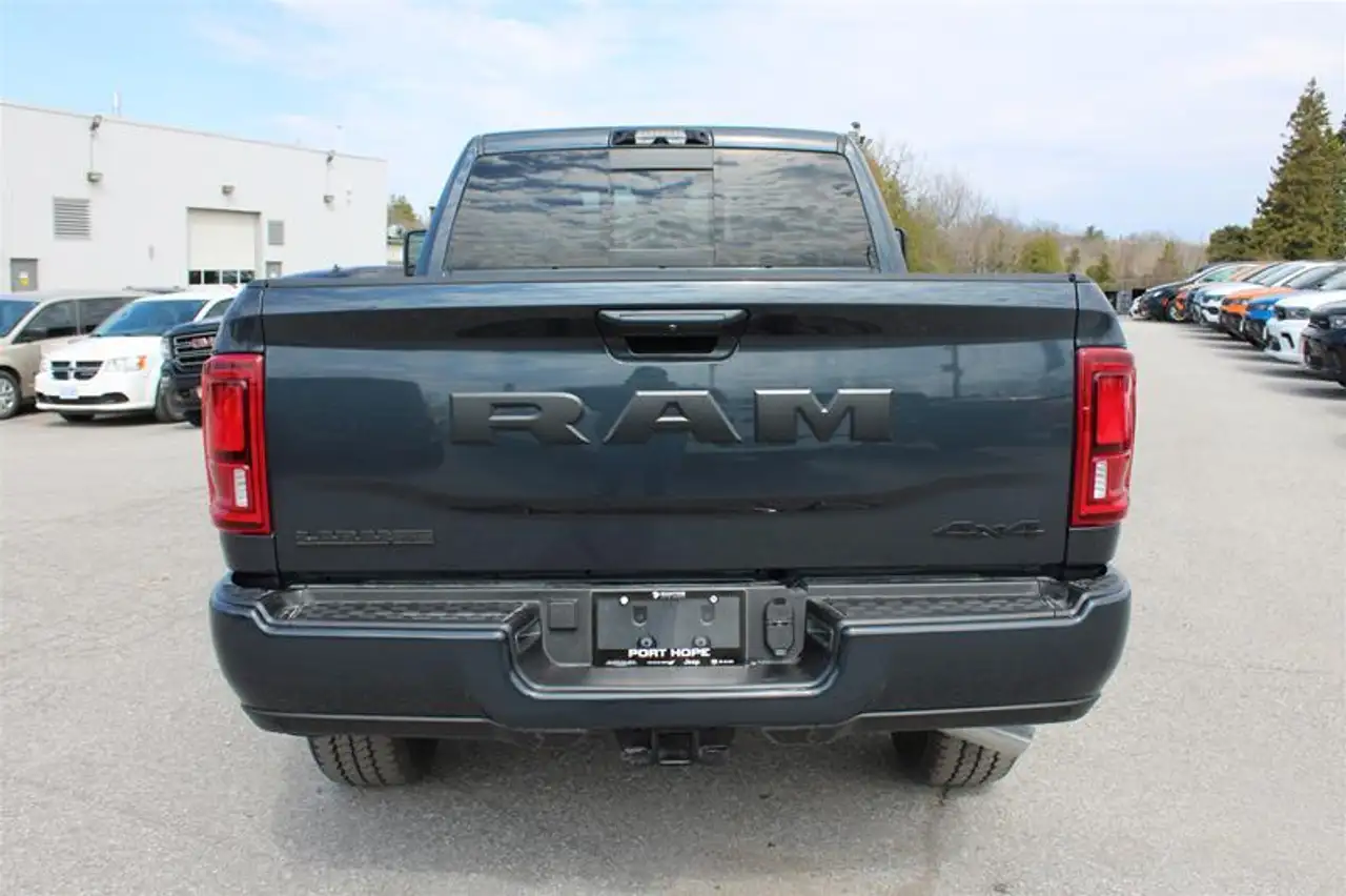 RAM 2500 снимка RAM 2500