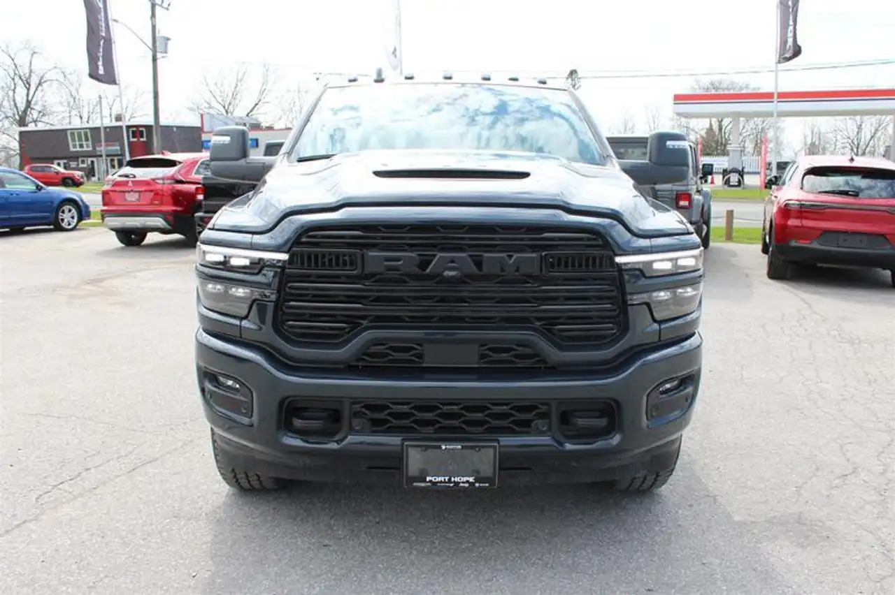 RAM 2500 снимка RAM 2500