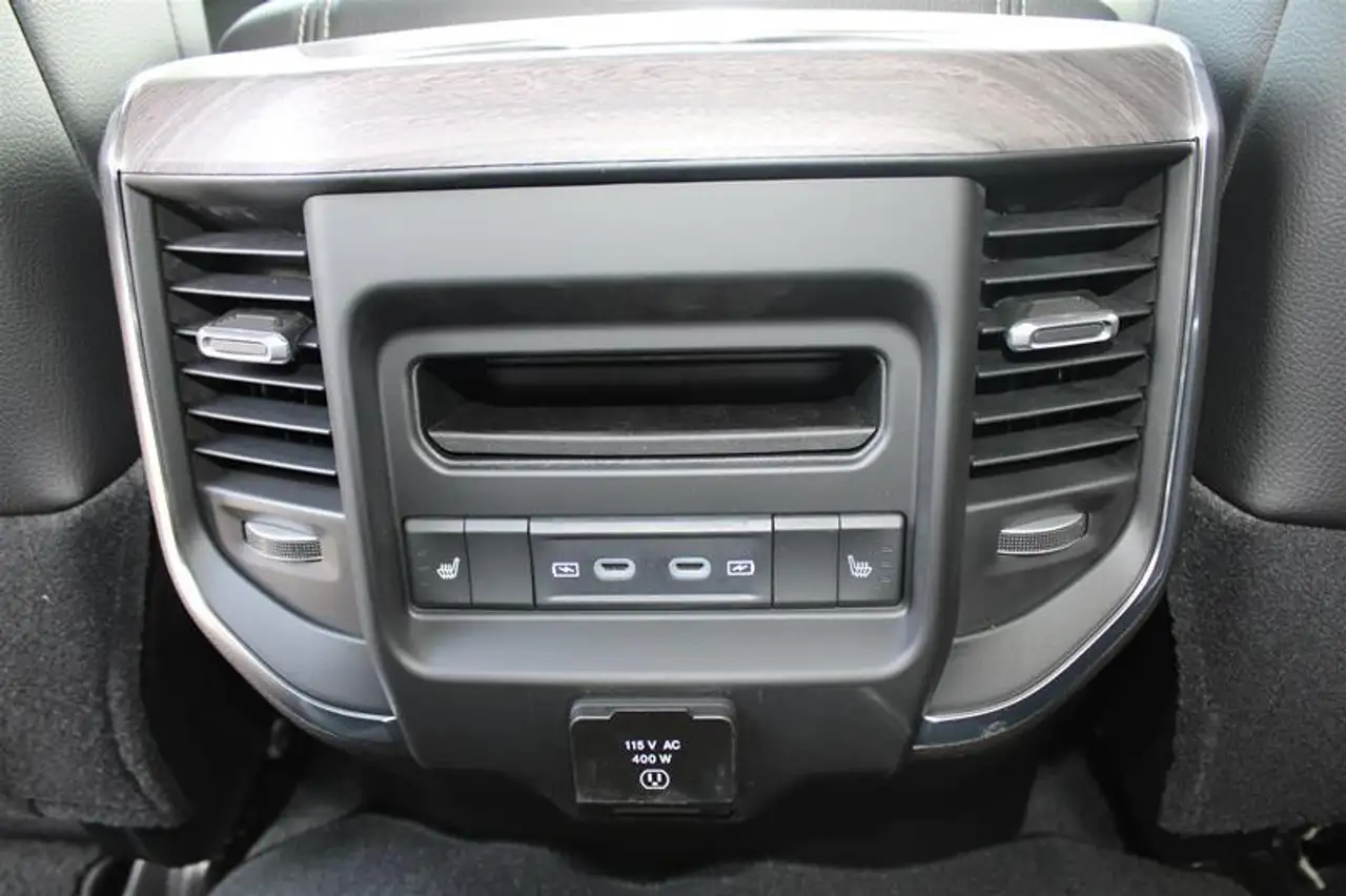 RAM 2500 снимка RAM 2500