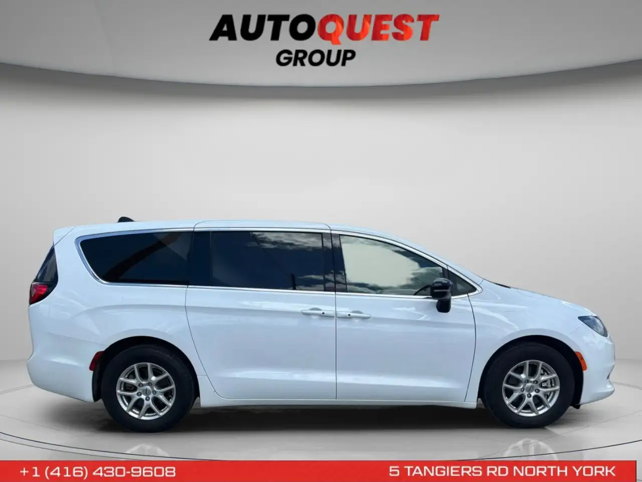 Chrysler Grand Caravan photo Chrysler Grand Caravan