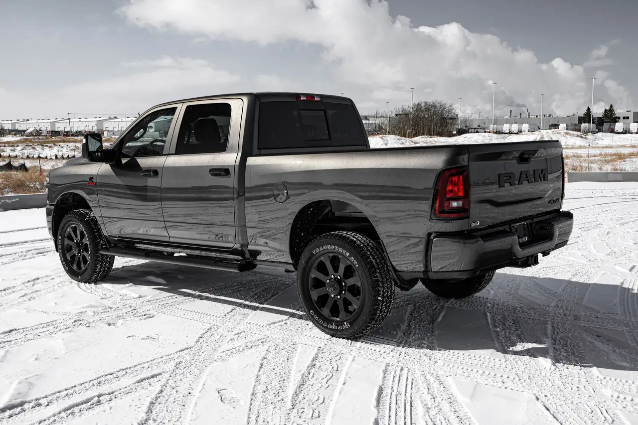 RAM 2500 снимка RAM 2500