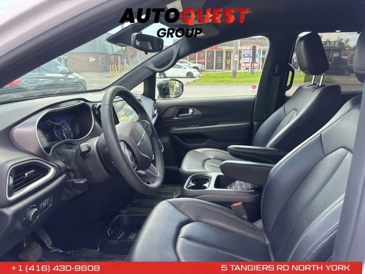 Chrysler Grand Caravan photo Chrysler Grand Caravan