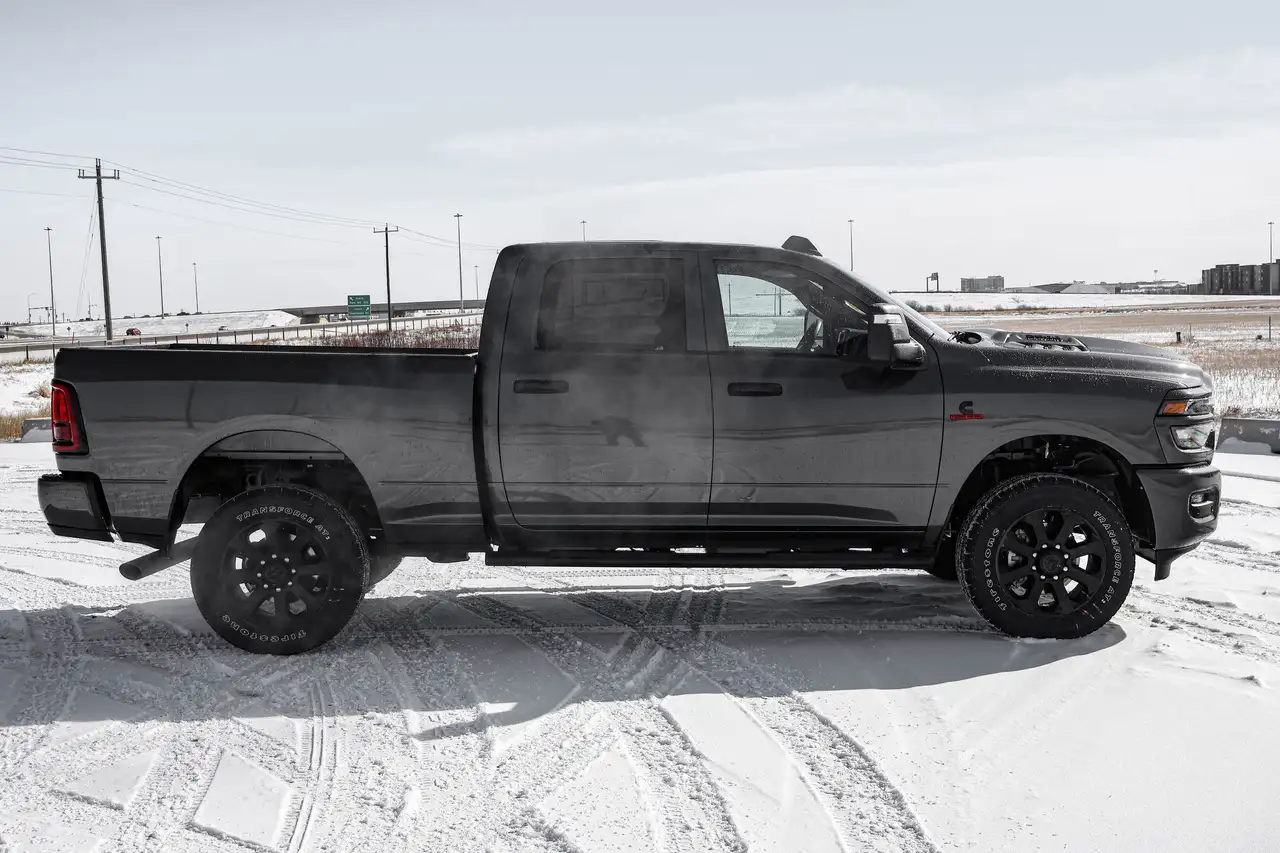 RAM 2500 снимка RAM 2500