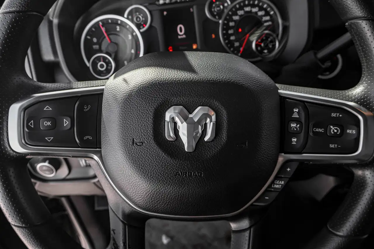 RAM 2500 снимка RAM 2500