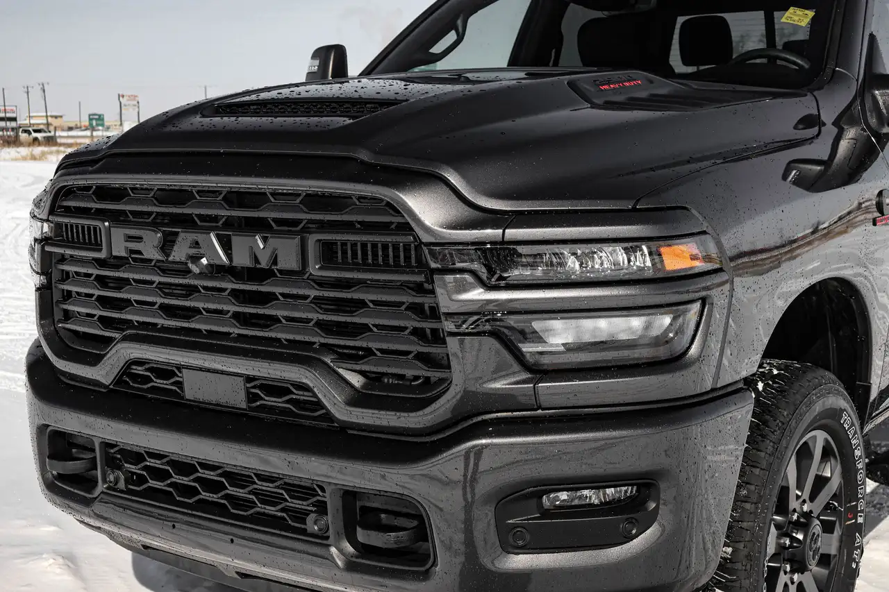 RAM 2500 снимка RAM 2500