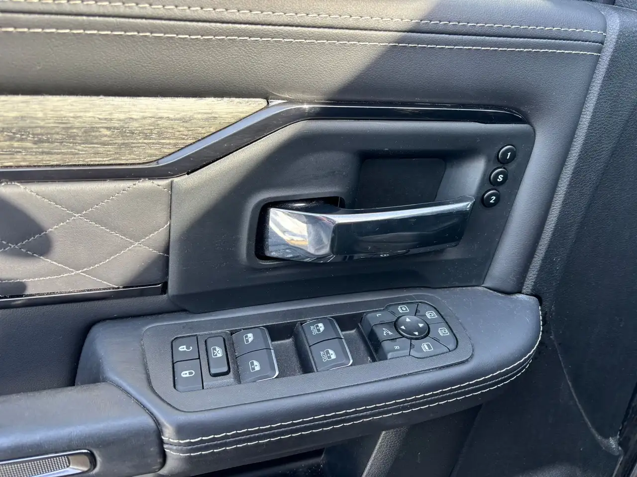 RAM 2500 photo RAM 2500