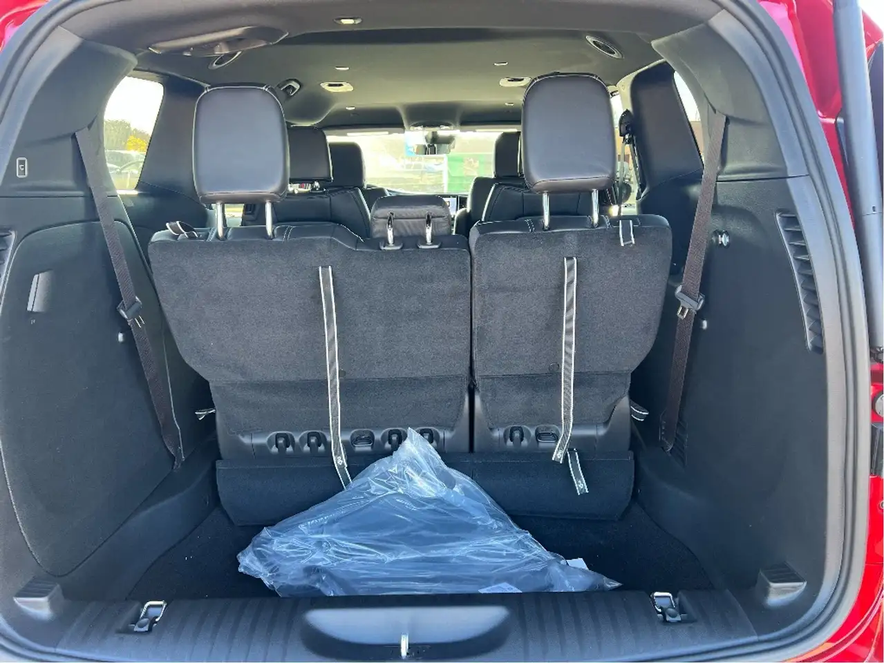 Chrysler Grand Caravan photo Chrysler Grand Caravan