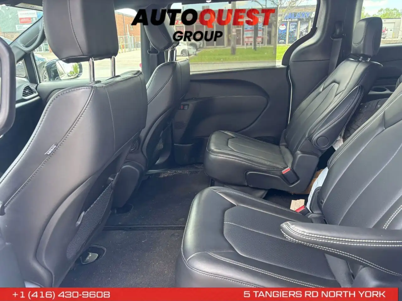 Chrysler Grand Caravan photo Chrysler Grand Caravan