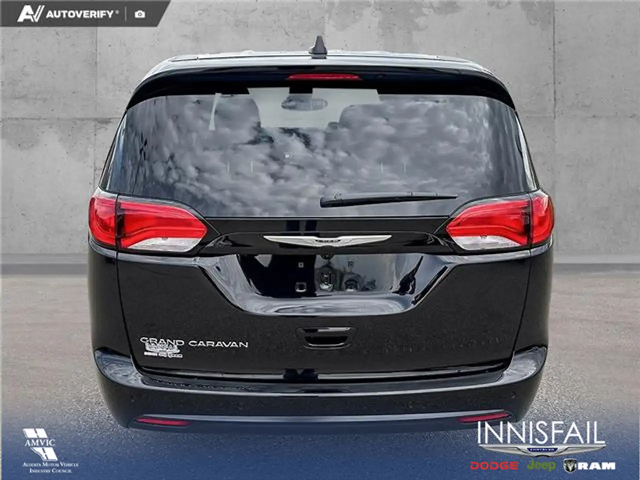 Chrysler Grand Caravan снимка Chrysler Grand Caravan