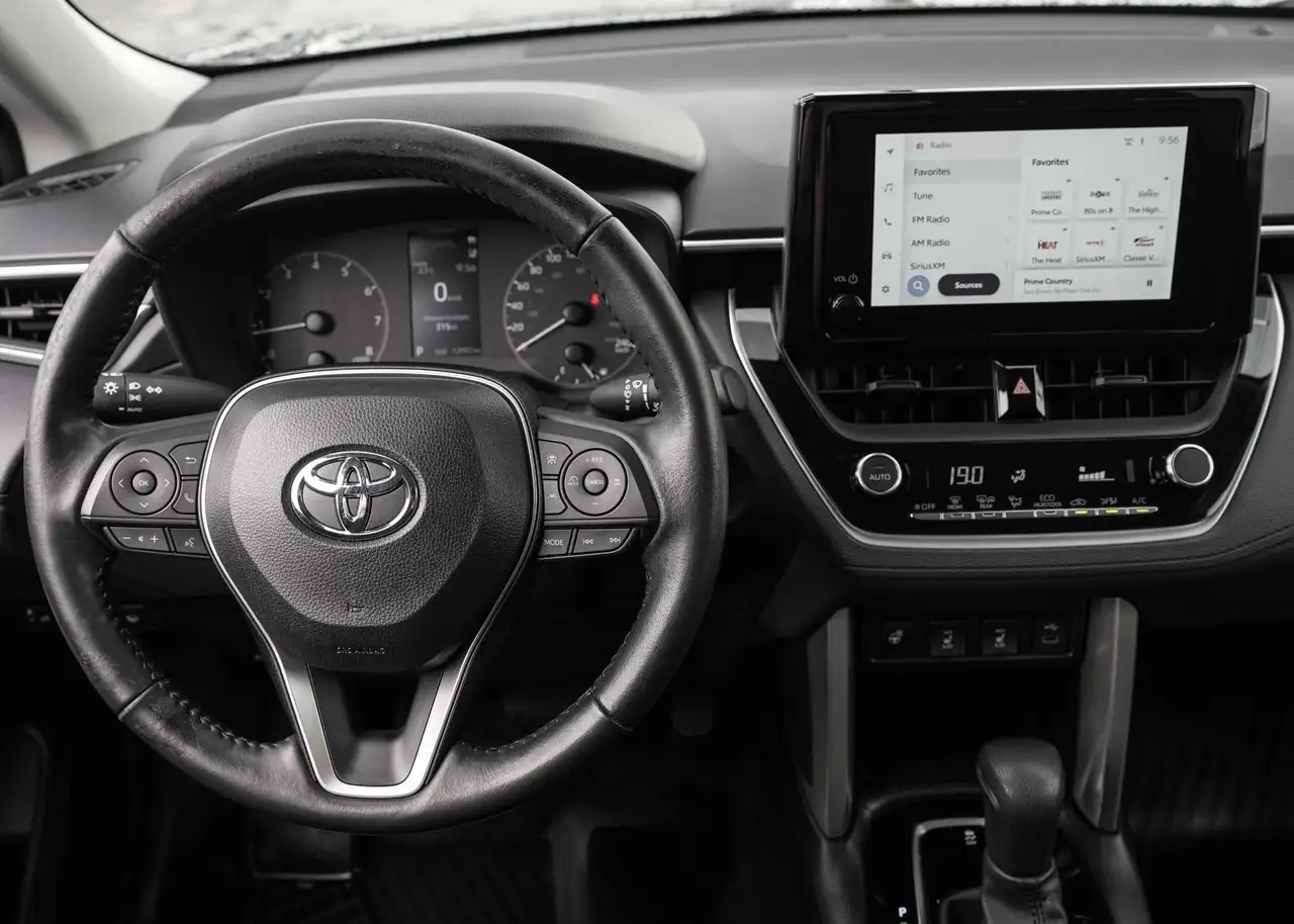 Toyota Corolla Cross photo Toyota Corolla Cross