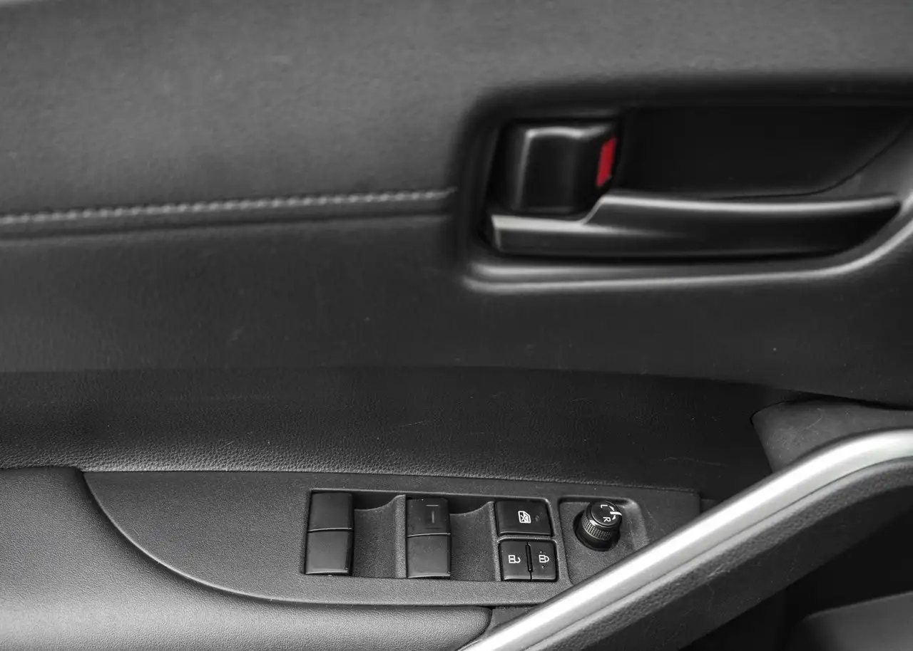 Toyota Corolla Cross photo Toyota Corolla Cross