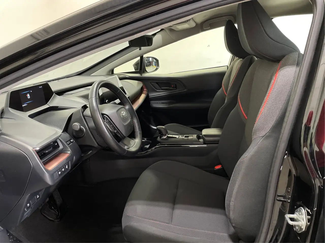 Toyota Prius Prime photo Toyota Prius Prime