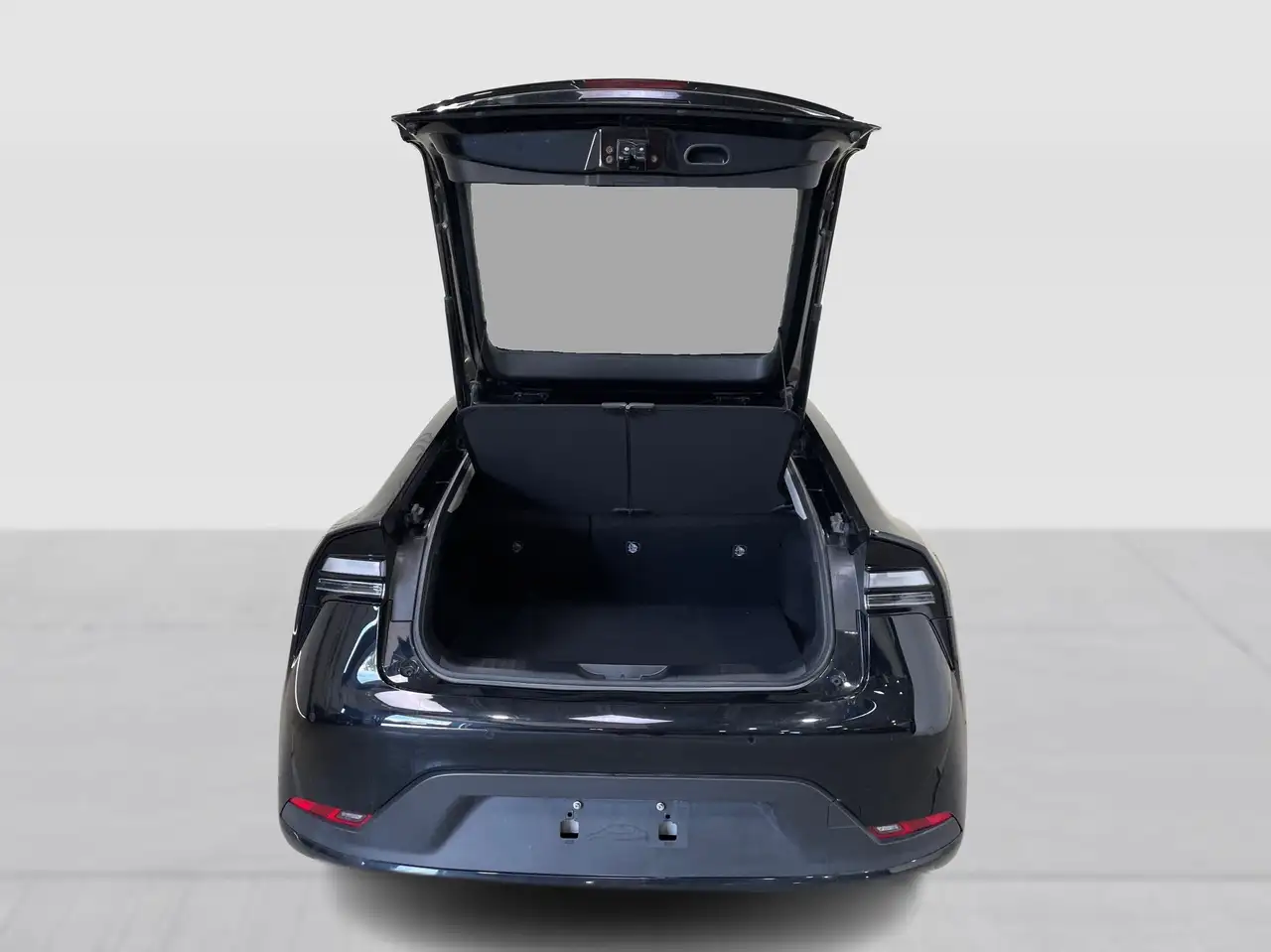 Toyota Prius Prime photo Toyota Prius Prime