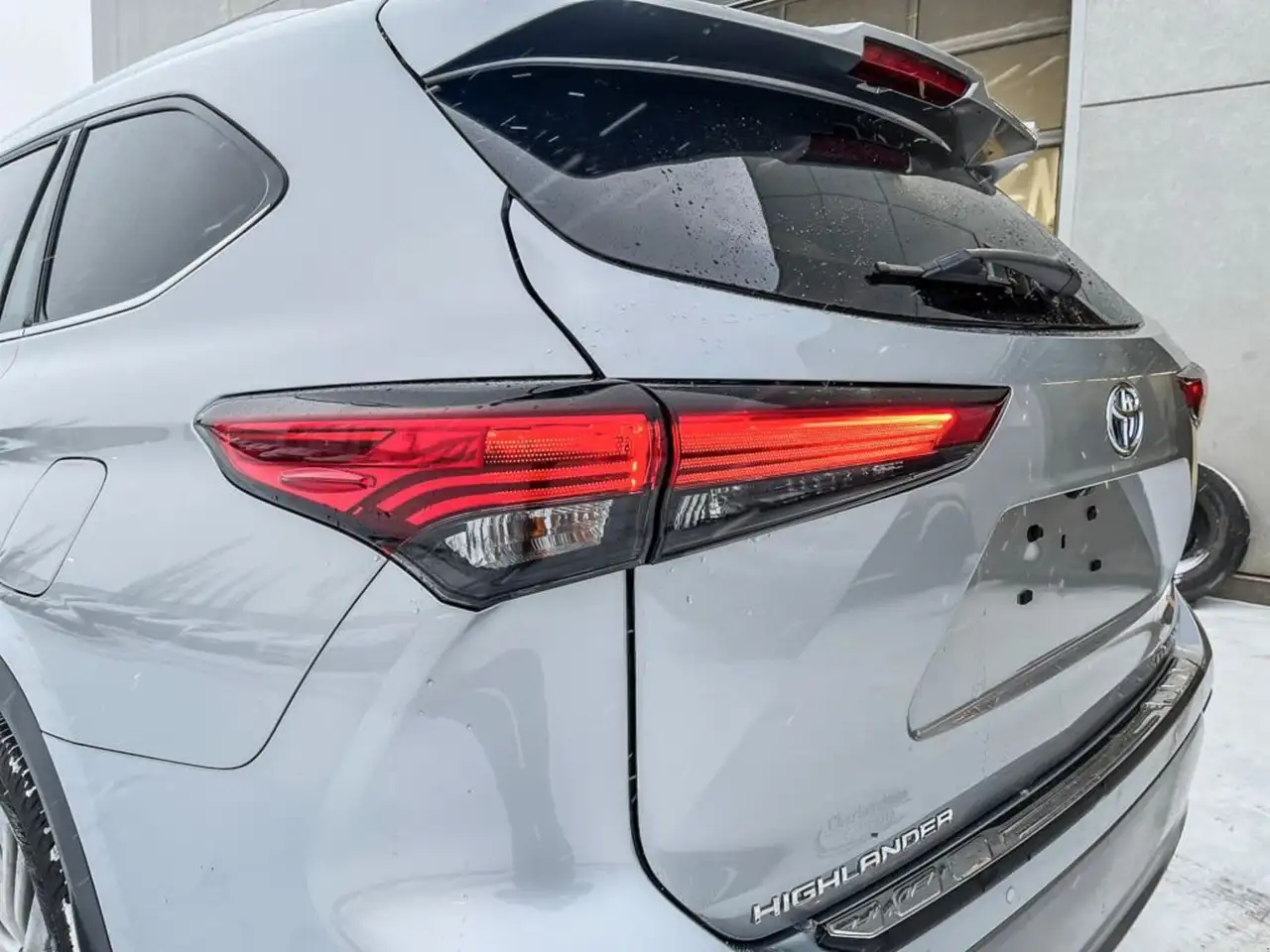 Toyota Highlander снимка Toyota Highlander