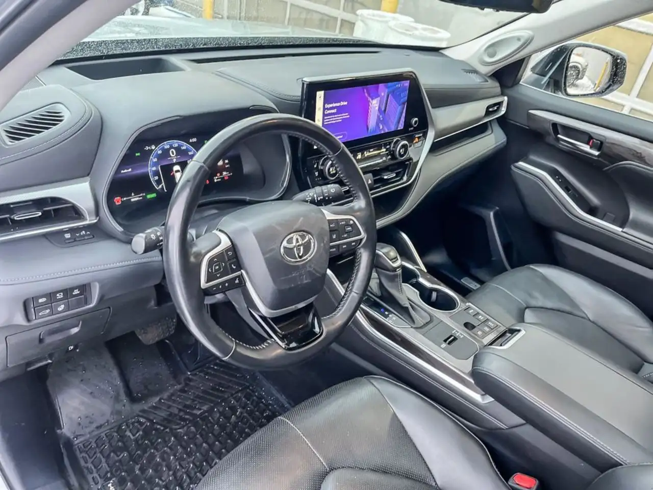 Toyota Highlander снимка Toyota Highlander