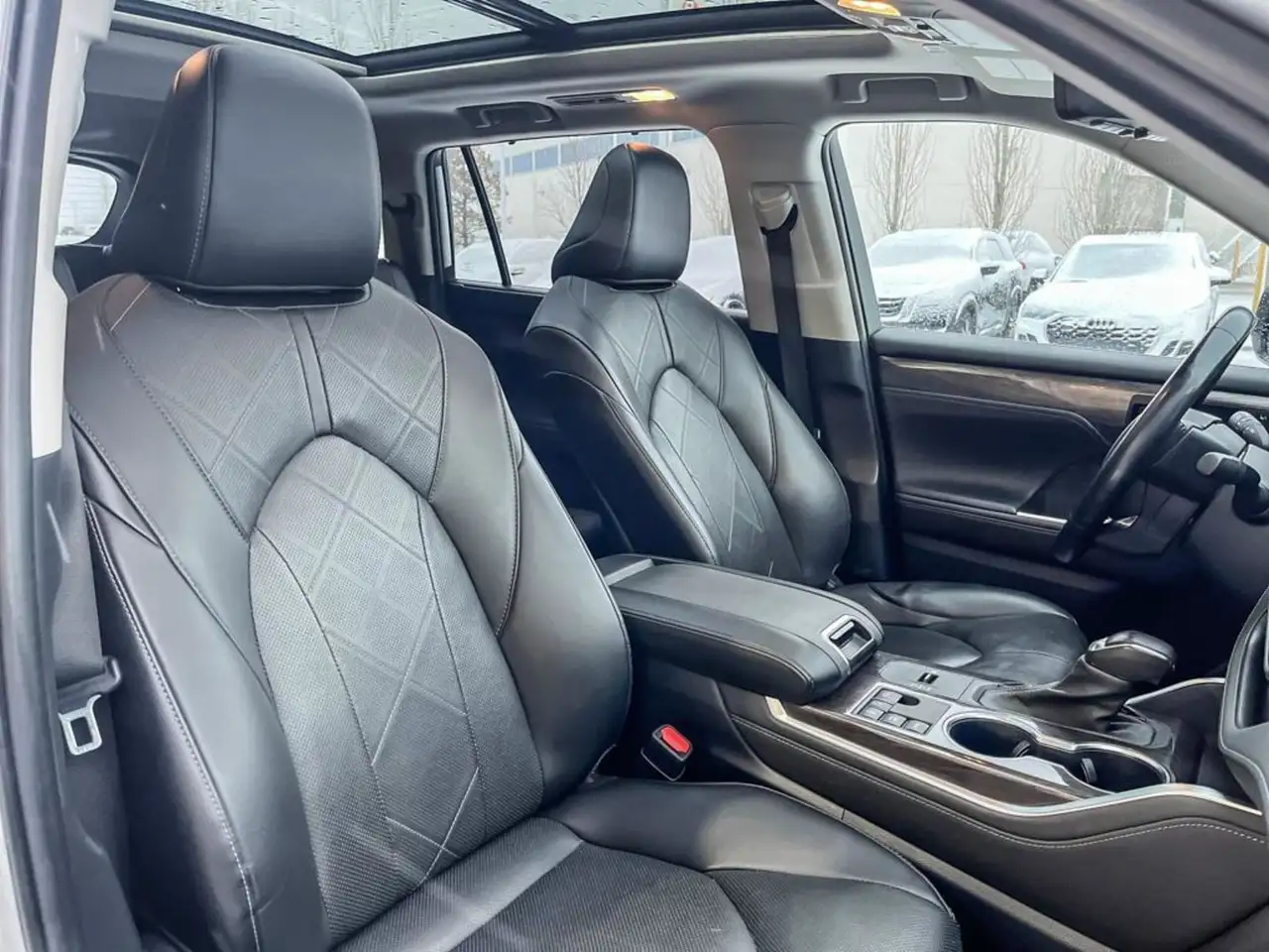 Toyota Highlander снимка Toyota Highlander