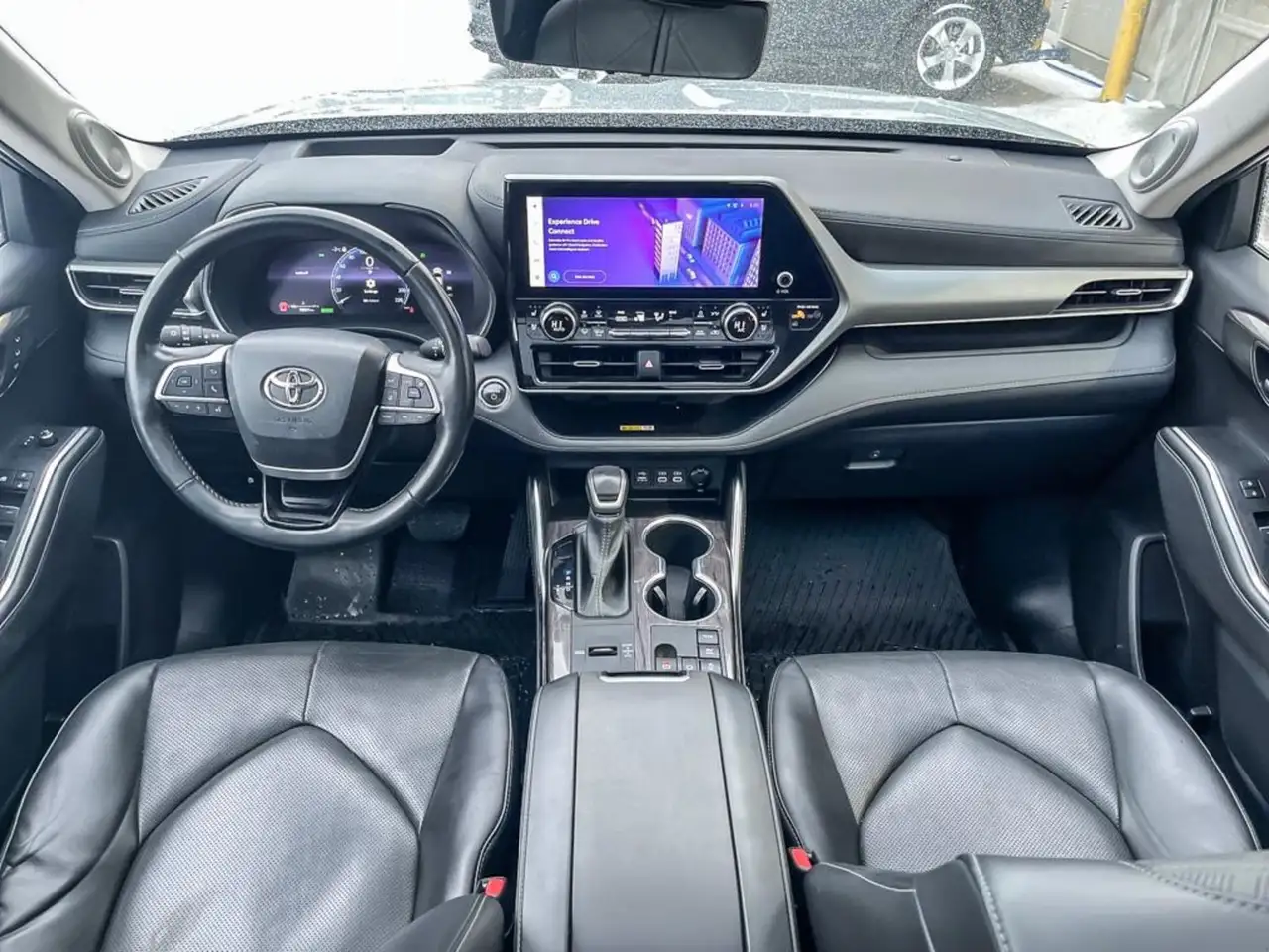 Toyota Highlander снимка Toyota Highlander