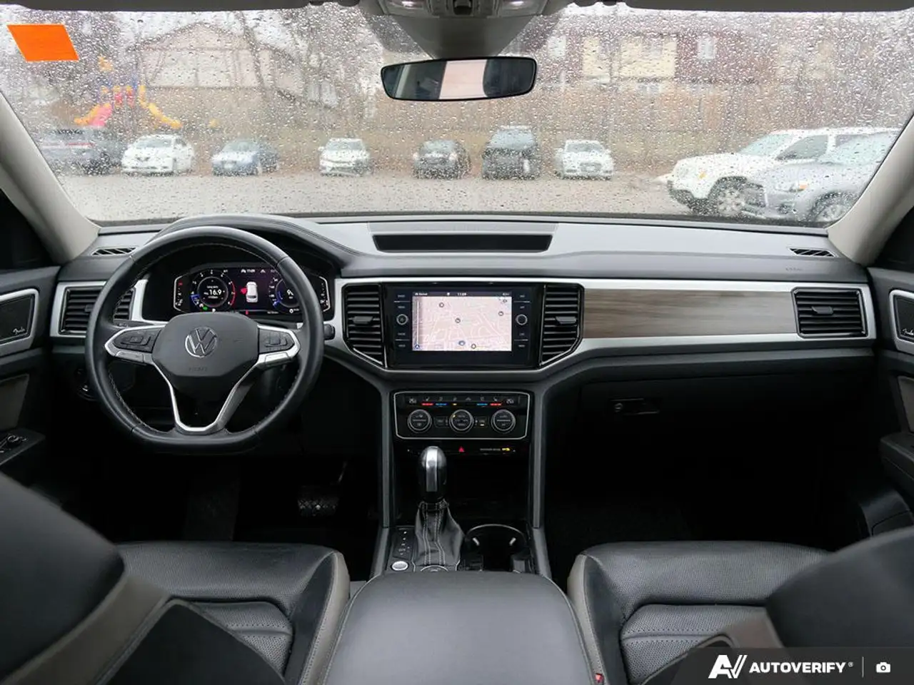 Volkswagen Atlas снимка Volkswagen Atlas
