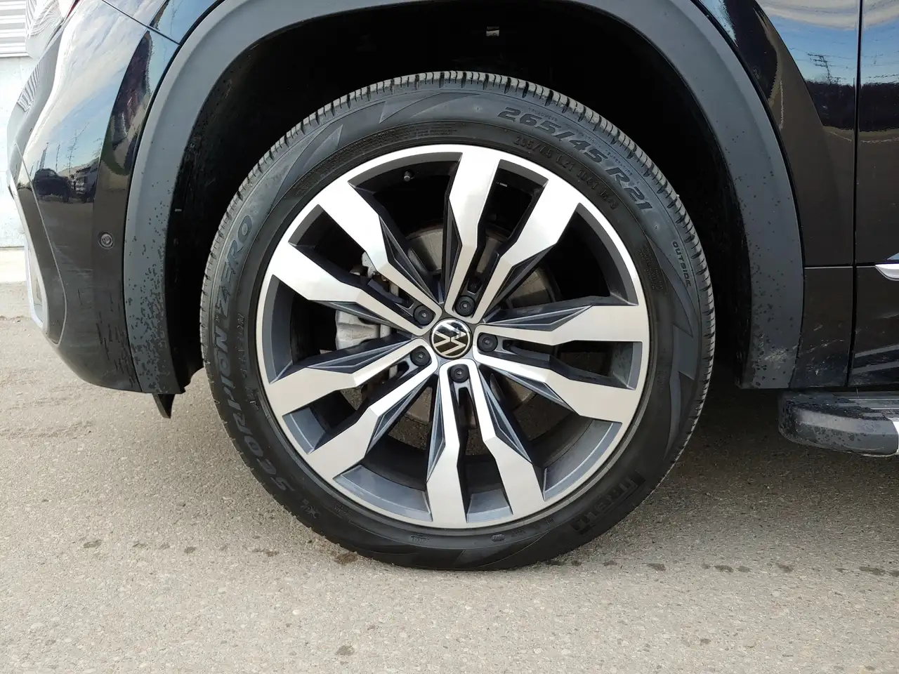 Volkswagen Atlas снимка Volkswagen Atlas