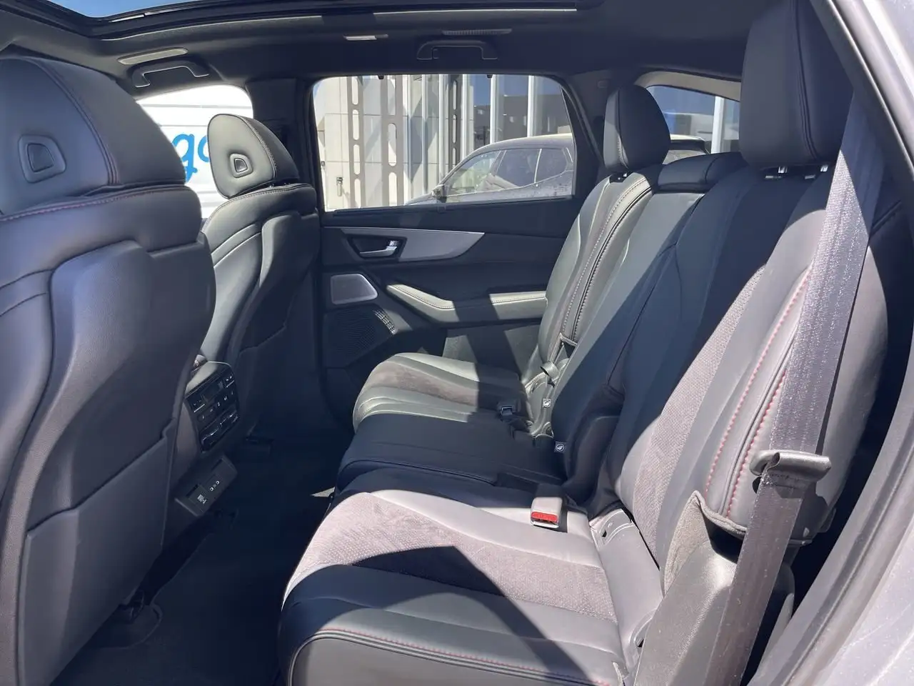 Acura MDX снимка Acura MDX