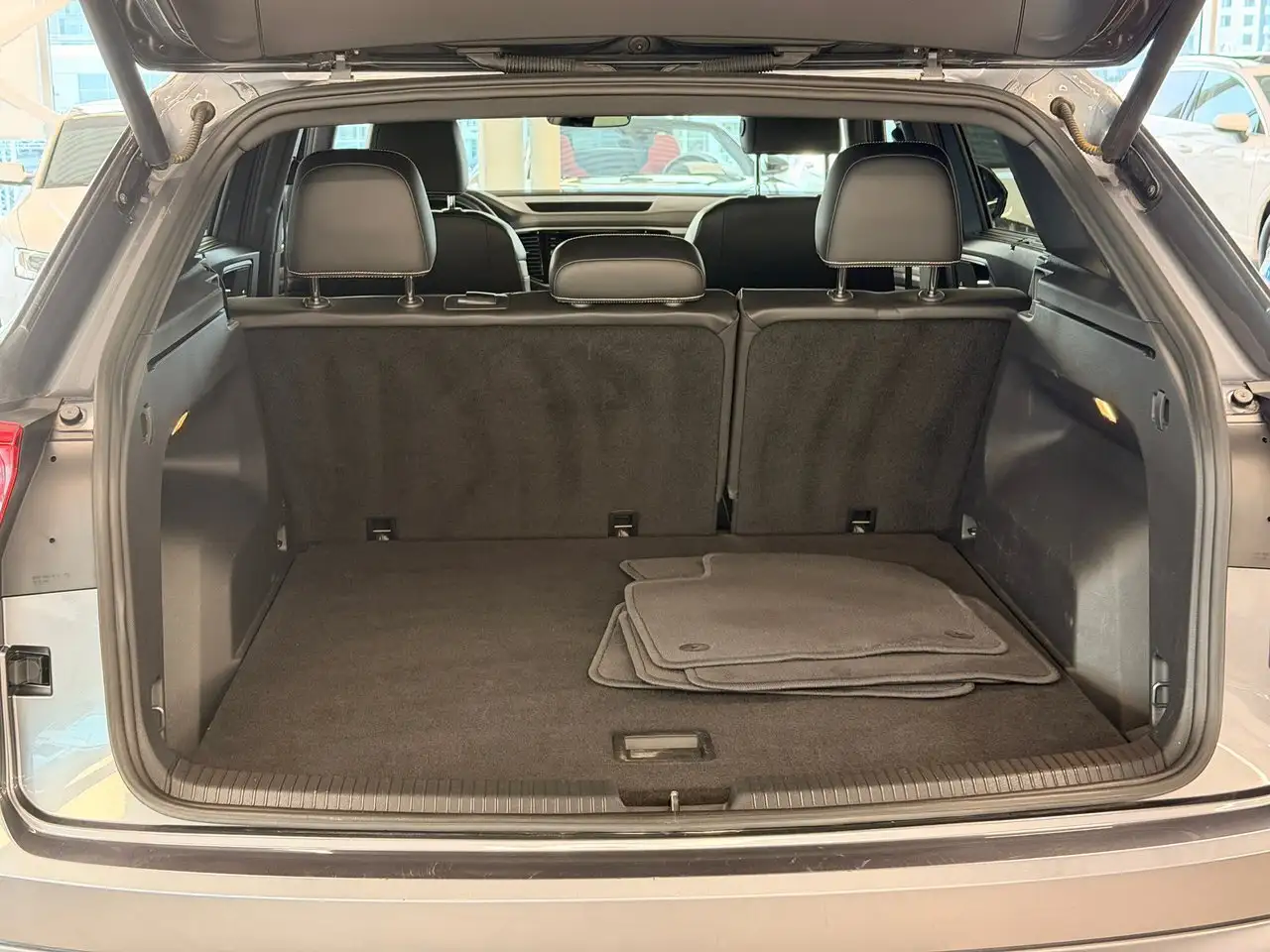 Volkswagen Atlas снимка Volkswagen Atlas