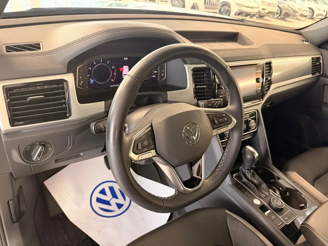 Volkswagen Atlas снимка Volkswagen Atlas